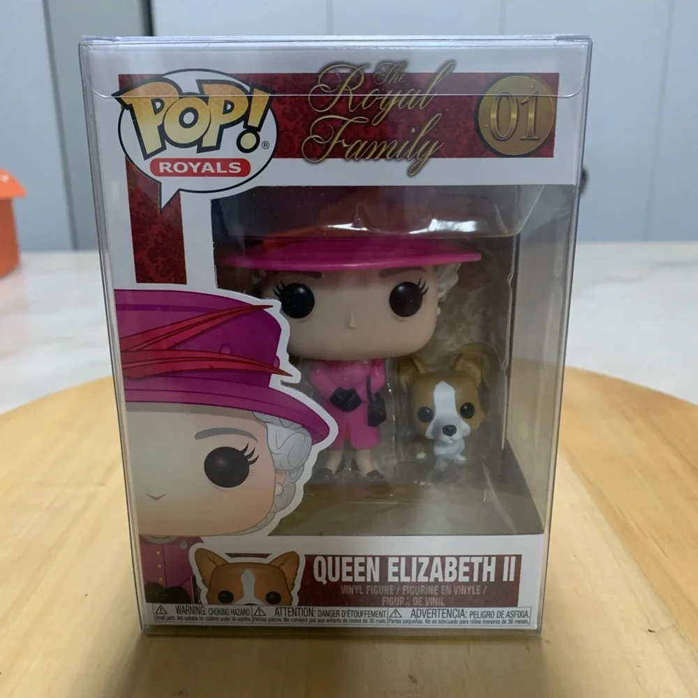 Funko Pop! Royals - Queen Elizabeth II Vinyl Figure New Protector